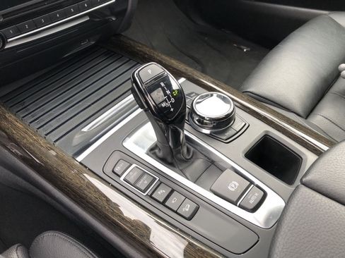 Used 2017 BMW X5 xDrive50i AWD/4WD image 32