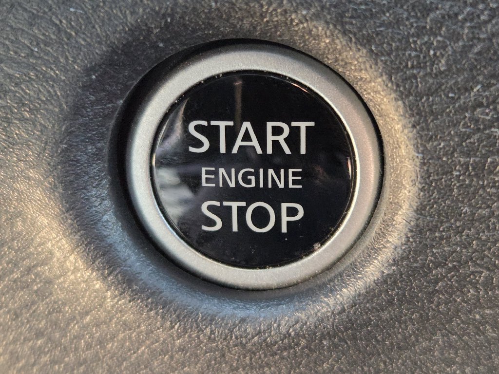 Used 2025 Nissan Frontier Pro-X RWD image 21