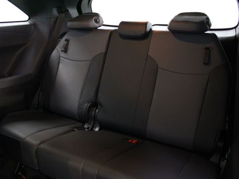 Used 2022 Toyota Sienna XSE image 22