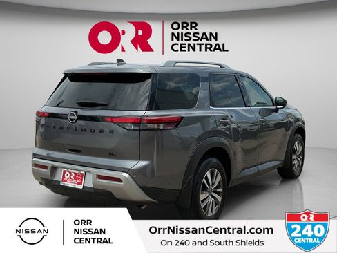 Used 2025 Nissan Pathfinder SL w/ Black Appearance Package FWD image 5