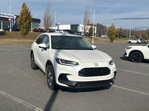 New 2026 Honda HR-V LX image 1