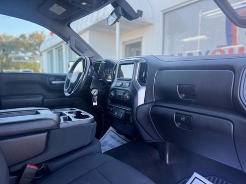 Used 2019 Chevrolet Silverado 1500 Custom image 40