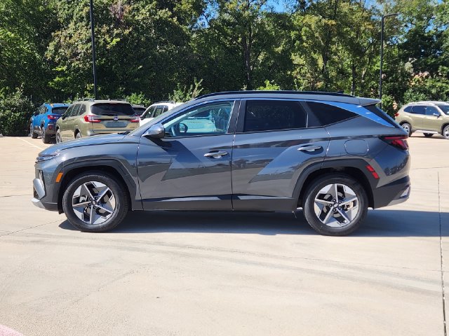 Used 2025 Hyundai Tucson SEL FWD image 4