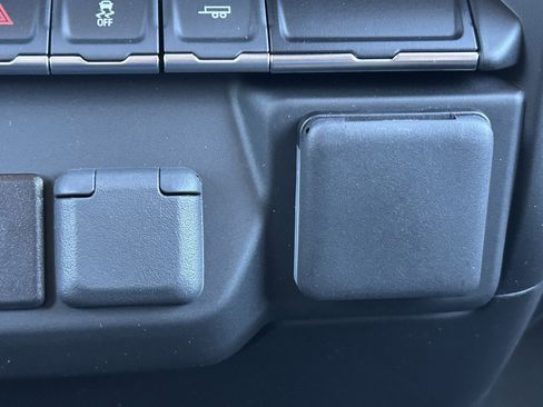 New 2026 Chevrolet Silverado 1500 Custom image 31