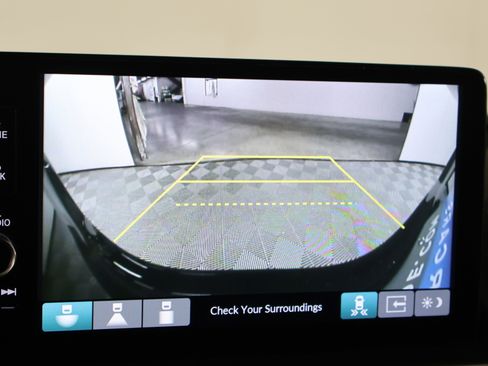 Certified 2025 Honda Pilot Touring image 28