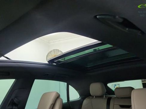 Used 2025 Porsche Macan Electric RWD image 57