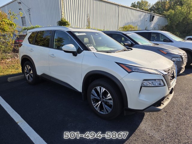 Used 2023 Nissan Rogue SV w/ SV Premium B Package AWD/4WD image 3