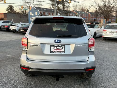 Used 2018 Subaru Forester 2.5i Premium w/ All-Weather Package image 6