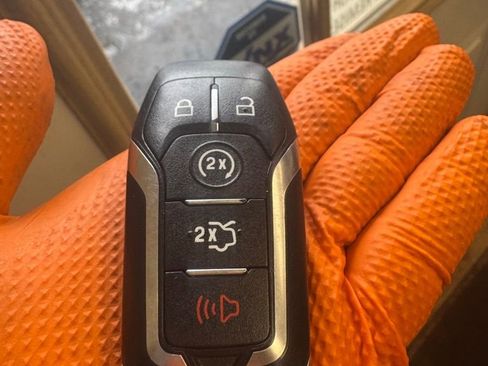 Used 2014 Ford Fusion Titanium image 44