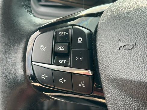 Used 2025 Ford Escape Platinum AWD/4WD image 21
