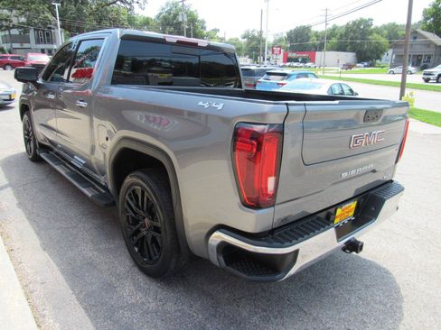 Used 2021 GMC Sierra 1500 SLT w/ SLT Premium Package AWD/4WD image 11