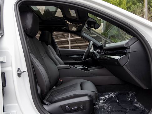 Used 2025 BMW i5 xDrive40 w/ Premium Package image 55