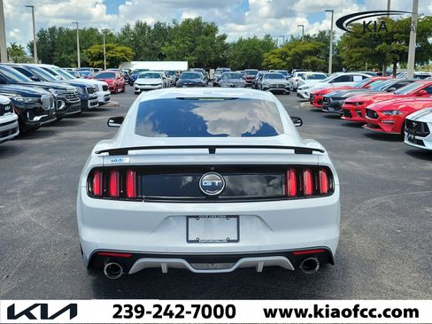 Used 2016 Ford Mustang GT Premium RWD image 5