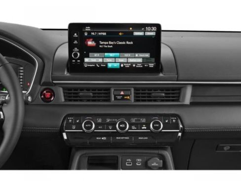 Used 2025 Honda Pilot Elite image 16
