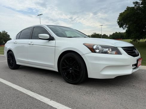 Used 2012 Honda Accord LX image 32