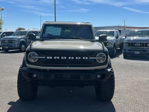 Used 2025 Ford Bronco Badlands AWD/4WD image 9