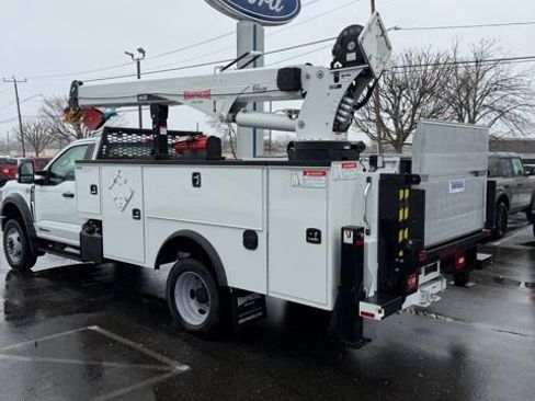 New 2025 Ford F550 4x4 Regular Cab Super Duty image 4