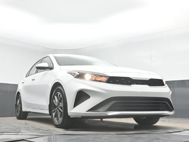 Used 2024 Kia Forte LXS FWD image 39