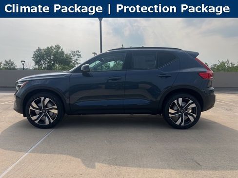 New 2026 Volvo XC40 B5 Ultra w/ Climate Package image 4