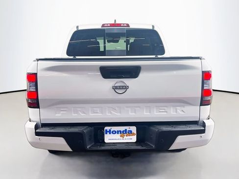 Used 2025 Nissan Frontier SV w/ SV Convenience Package RWD image 21