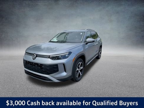 New 2025 Volkswagen Tiguan SE image 7