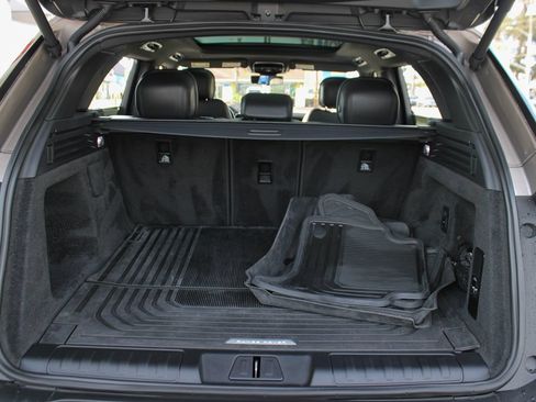 Used 2023 Land Rover Range Rover Sport SE AWD/4WD image 28