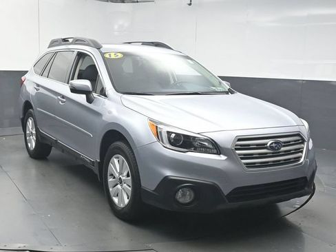 Used 2015 Subaru Outback 2.5i Premium AWD/4WD image 2