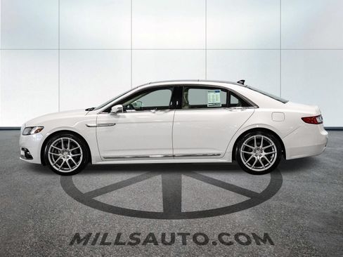 Used 2020 Lincoln Continental AWD w/ Premium Package image 3