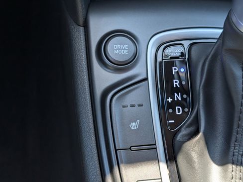 Used 2020 Hyundai Kona Limited AWD/4WD image 28