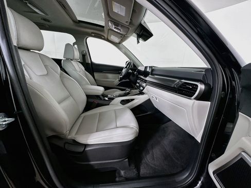 Used 2025 Kia Telluride S FWD image 35