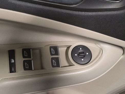 Used 2017 Ford Escape Titanium FWD image 27