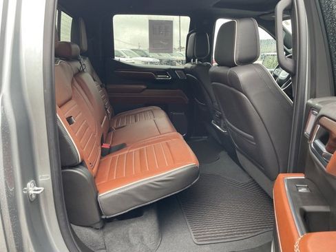 Used 2024 GMC Sierra 1500 Denali Ultimate image 28