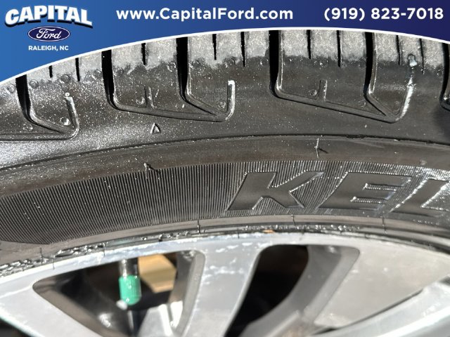 Certified 2020 Ford Escape Titanium FWD image 14
