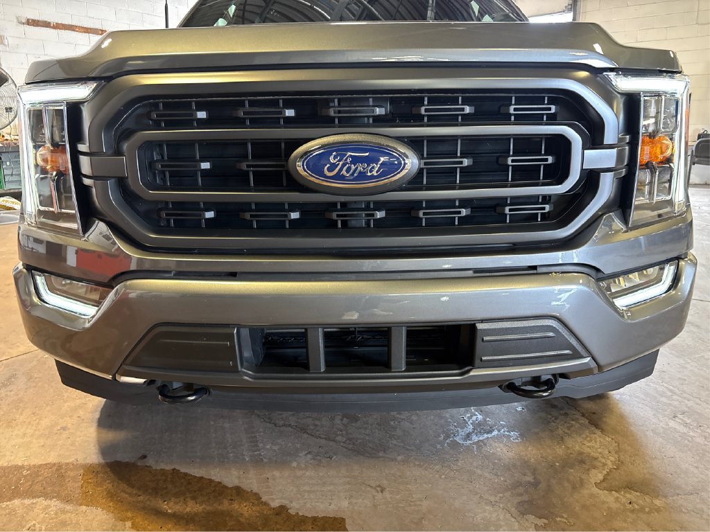 Used 2022 Ford F150 XLT w/ Equipment Group 302A High AWD/4WD image 15