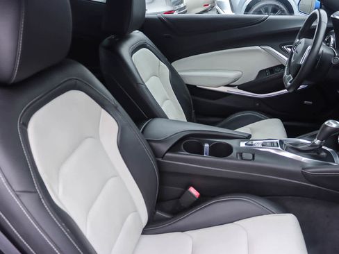 Used 2017 Chevrolet Camaro LT image 15