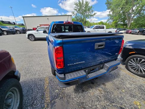 Used 2021 Chevrolet Colorado Z71 AWD/4WD image 5