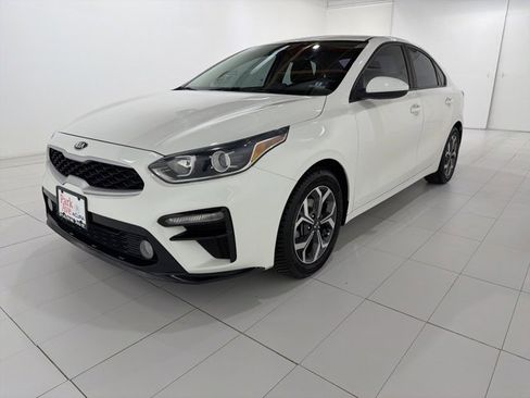 Used 2019 Kia Forte LXS image 1