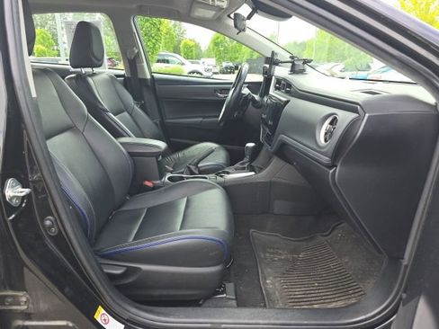 Used 2018 Toyota Corolla XSE FWD image 9