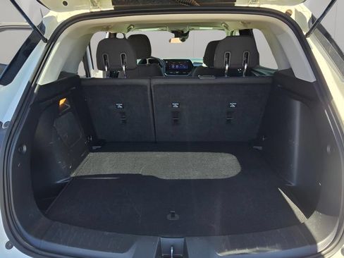 Used 2025 Chevrolet TrailBlazer LT AWD/4WD image 11
