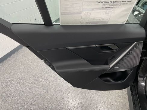 Used 2025 BMW 530i xDrive image 33