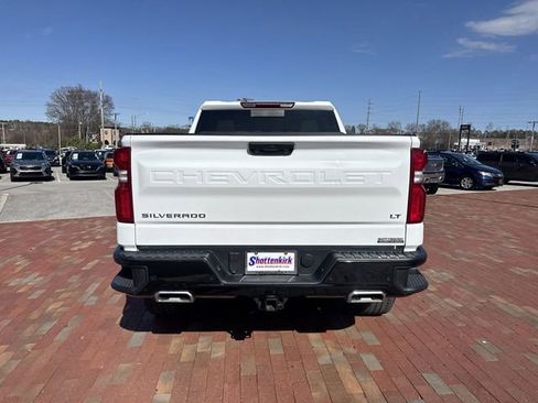 Used 2025 Chevrolet Silverado 1500 LT Trail Boss w/ Convenience Package II AWD/4WD image 35