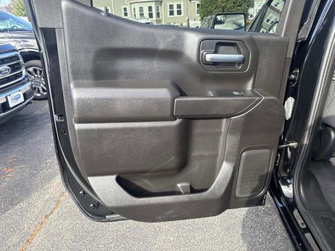 Used 2021 Chevrolet Silverado 1500 LT image 16