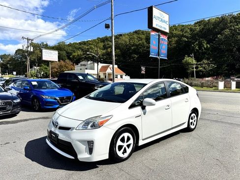 Used 2014 Toyota Prius Four image 47