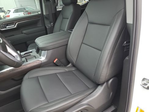 New 2026 GMC Sierra 1500 SLT w/ SLT Premium Package image 15