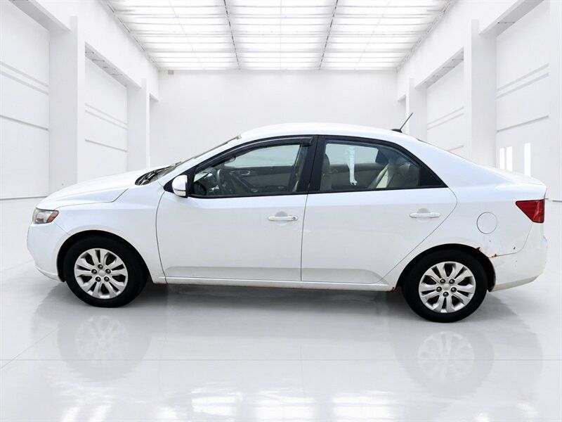 Used 2013 Kia Forte EX FWD image 5