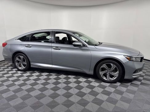 Used 2018 Honda Accord EX-L image 10