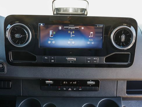 New 2026 Mercedes-Benz Sprinter 2500 image 11