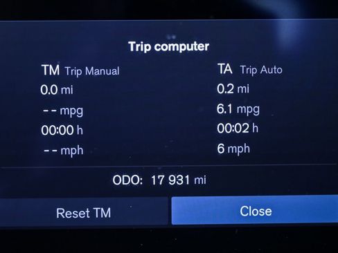 Certified 2023 Volvo XC60 B5 Plus w/ Climate Package image 13