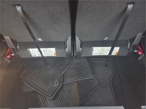 Used 2016 Ford Explorer XLT w/ Equipment Group 202A image 35