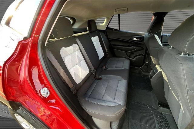 Used 2026 Chevrolet Trax LS FWD image 23